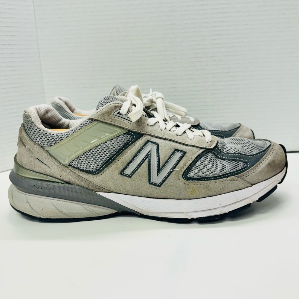 New Balance 990v5 Made in USA Men's SIZE 11 DGrey White Castlerock Shoes M990GL5